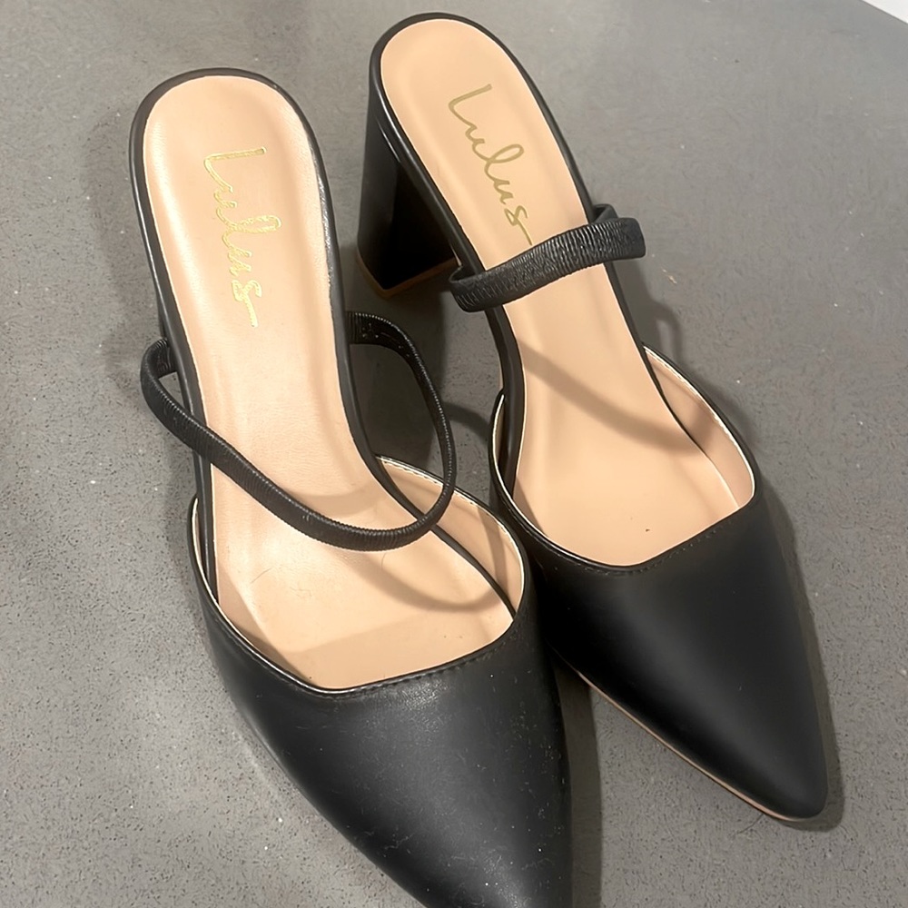 Pointed toe mules